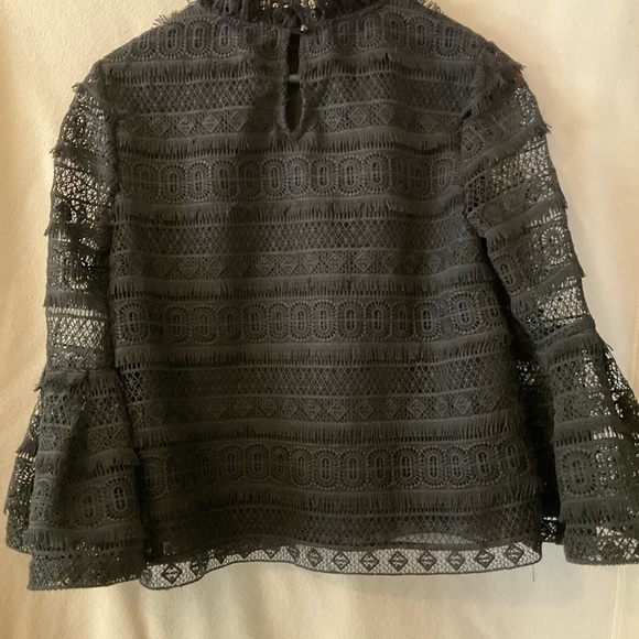 Lovely INA lace blouse - Picture 2 of 6